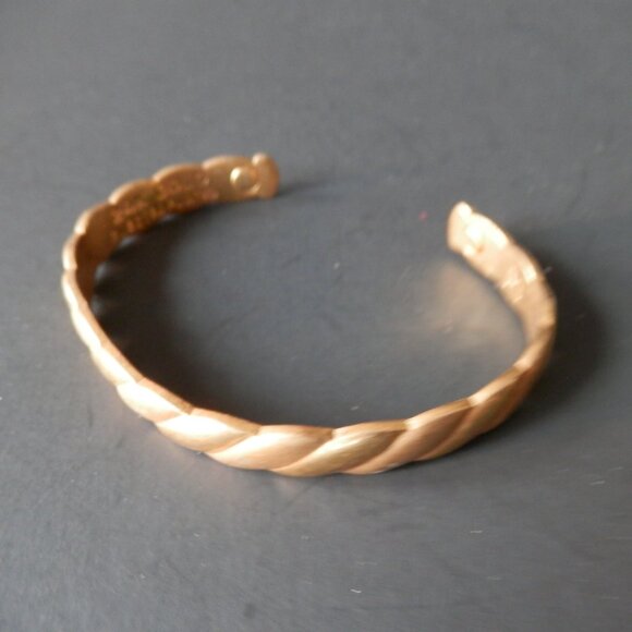 24K Gold Electro Plated Women's Metal Costume Bangle